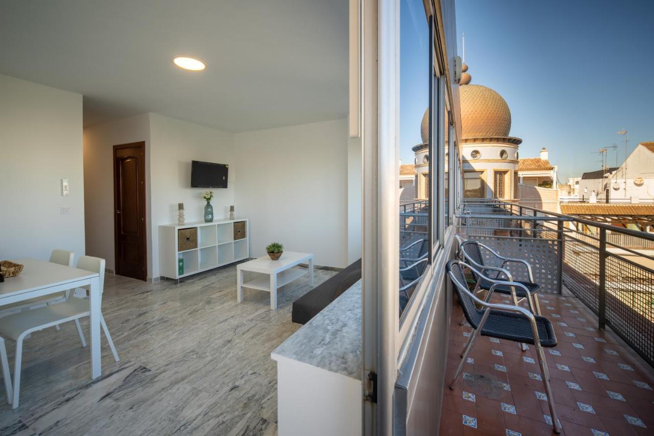 Conjunto De Apartamentos Antiguo Palacio Hotel Paris Huelva Exterior photo